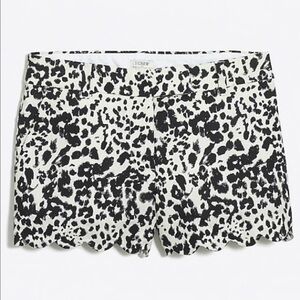 J. CREW Black & White Scalloped Hem Shorts | Size 2